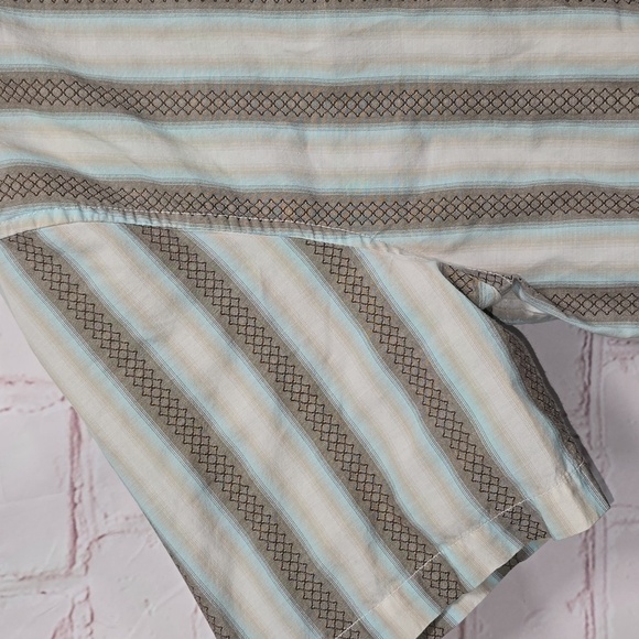 PRANA Striped Diamond Pattern Short Sleeve Button Down Shirt Mens Size XL - Picture 2 of 9